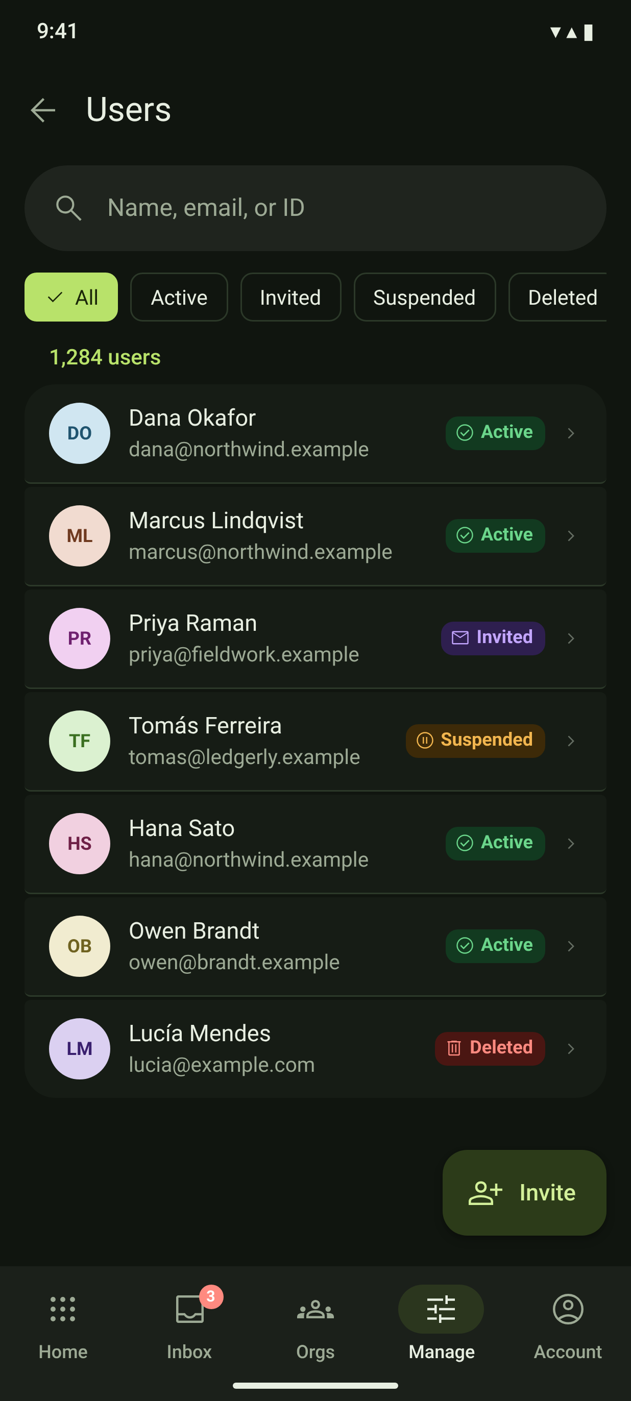 USR-01 · Users — dark