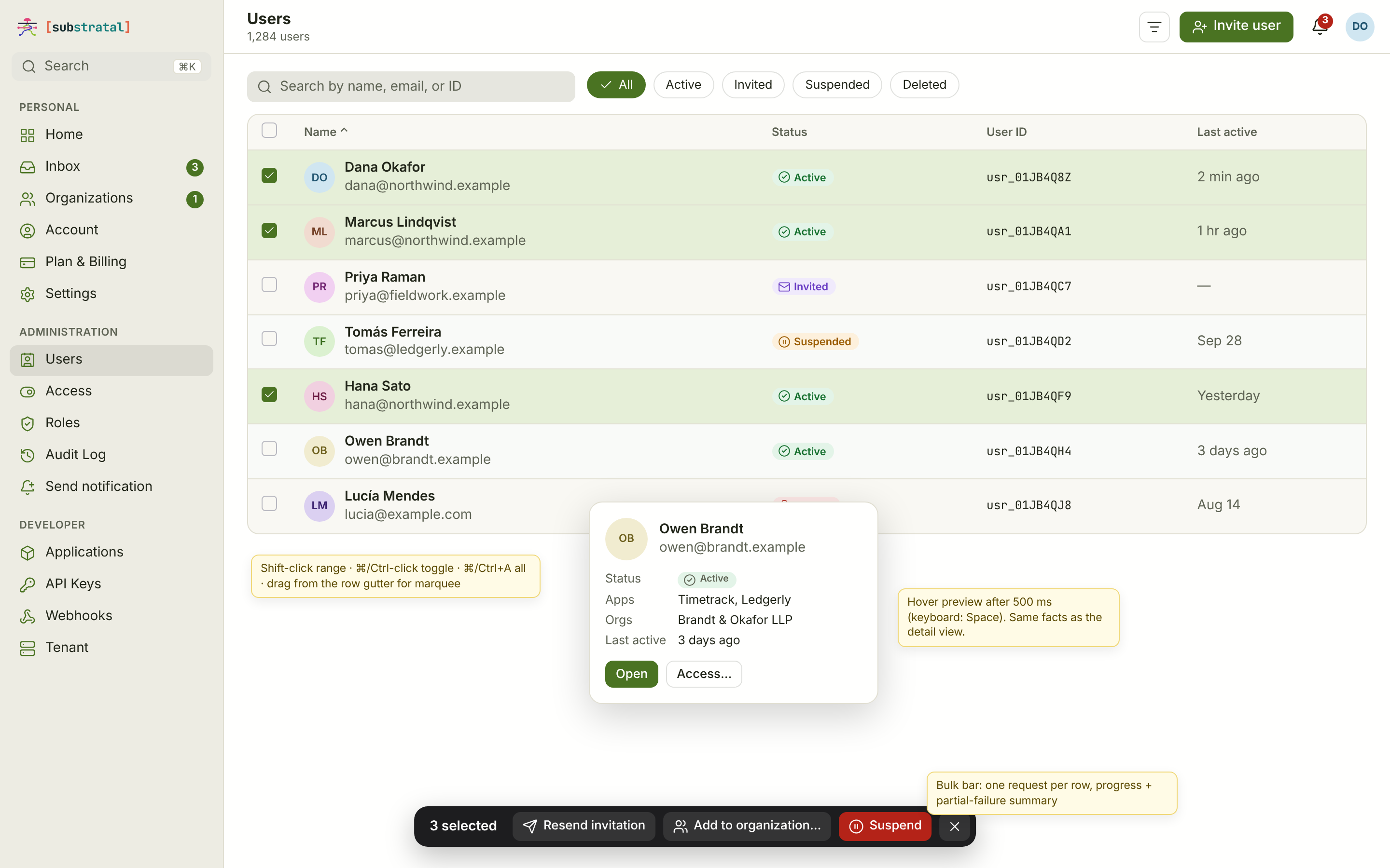 USR-01 · Multi-select, bulk bar, hover preview — desktop — light