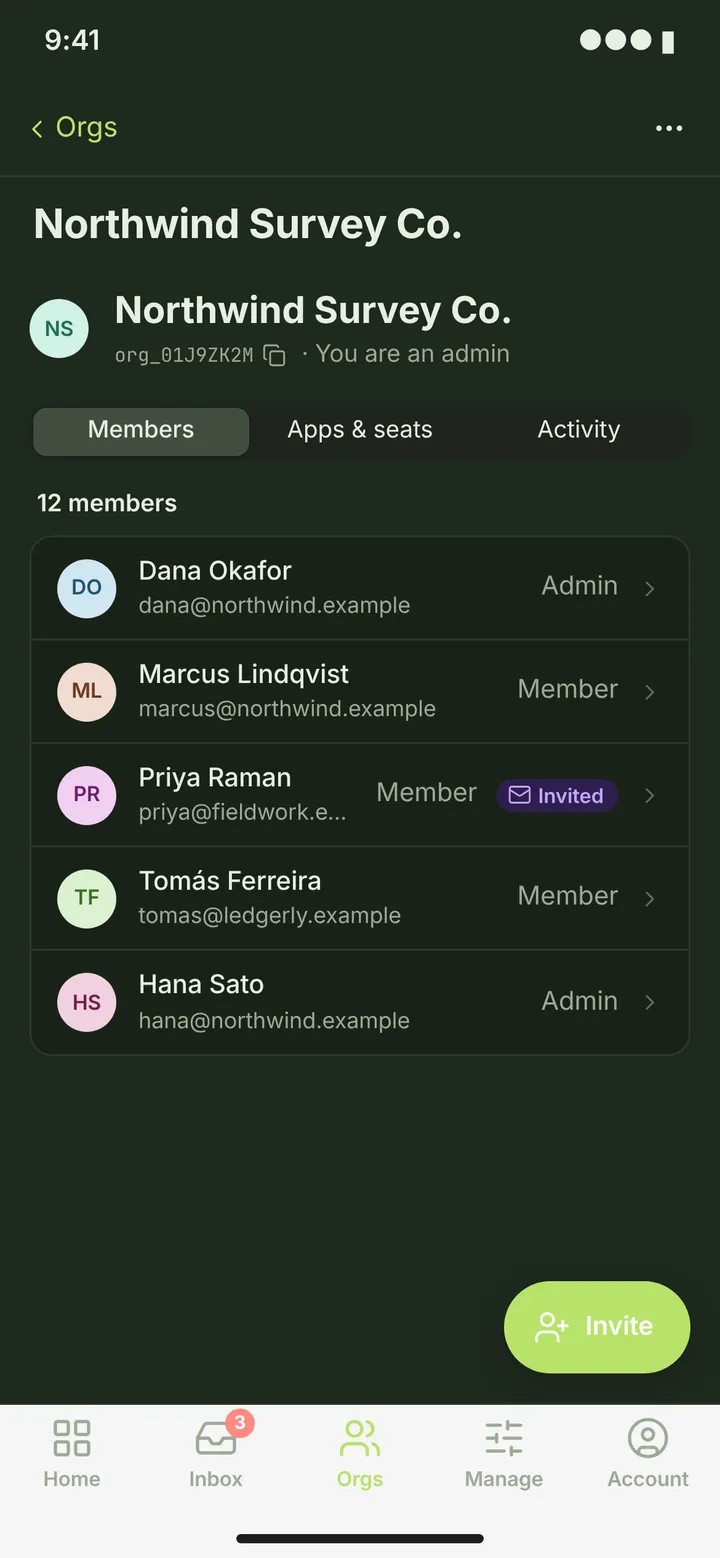 Web (PWA) Organization — Apps & seats — dark theme