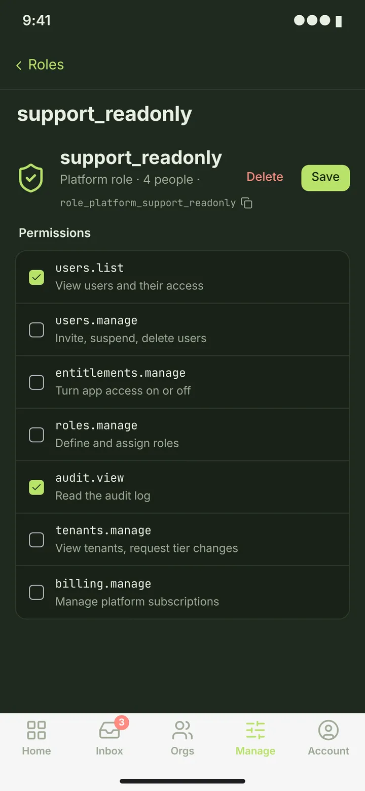 Web (PWA) Role detail — dark theme